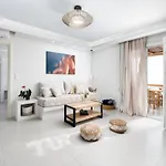 Naxos Skyline Luxury *