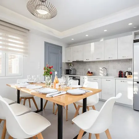 빌라 Naxos Skyline Luxury